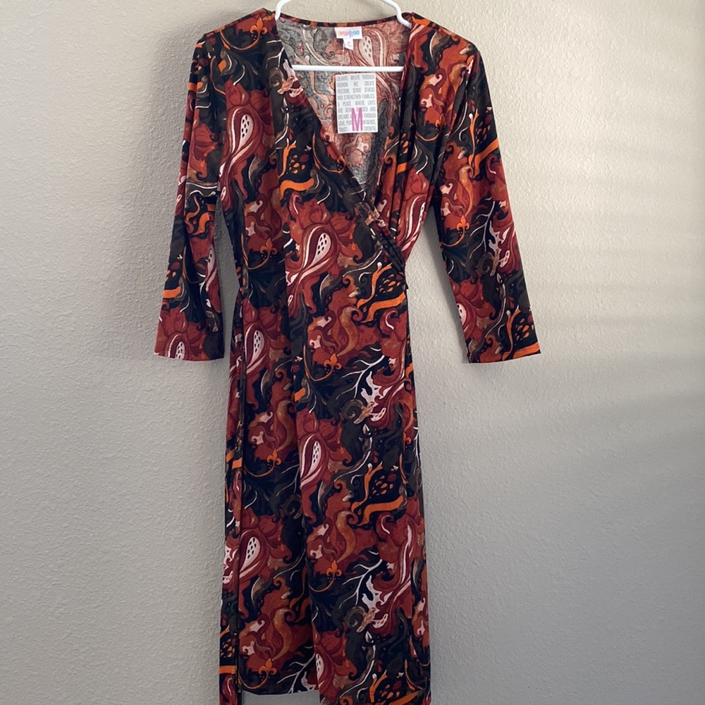 NWT LuLaRoe Women's Michelle Wrap Around Dress Size Medium